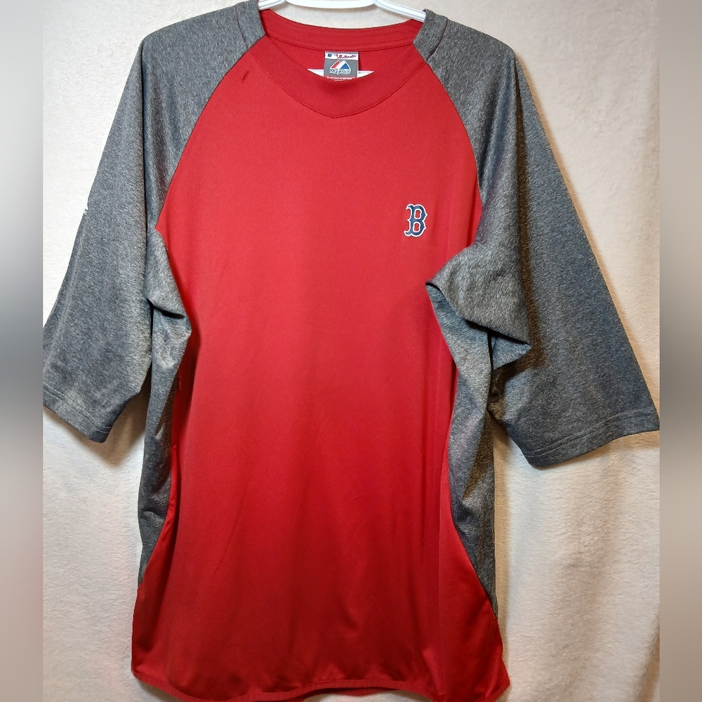 Majestic Brand Boston Red Sox Jersey  therma base 3/4 sleeves size large